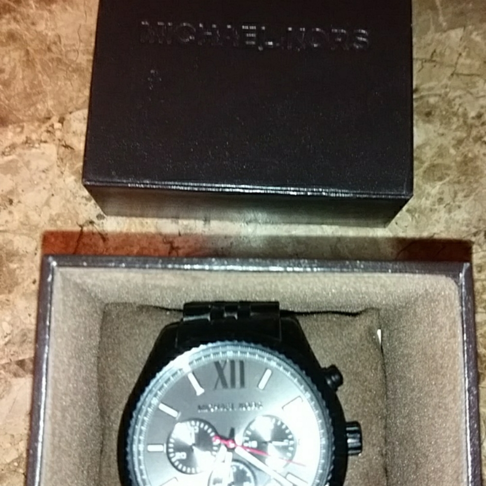 Michael Kors watch Mk - Picture 2 of 8